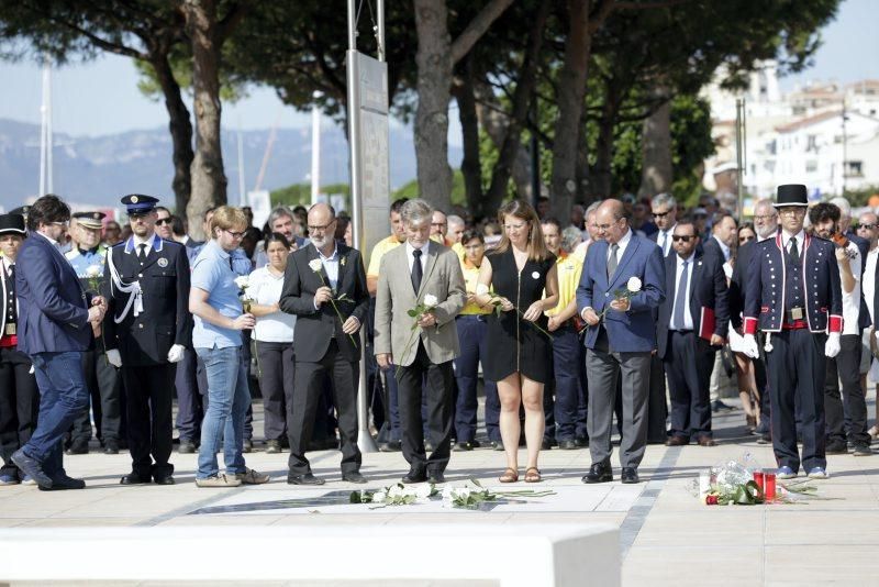 Homenaje a las vííctimas de Cambrils