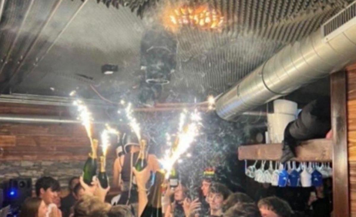 Morir gravant en una discoteca en flames