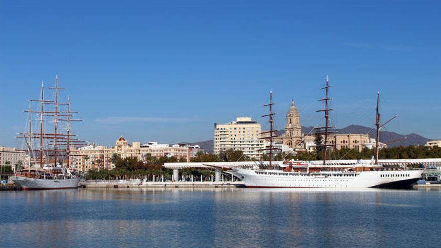 Los buques Sea Cloud y Sea Cloud II en el Puerto de Málaga.