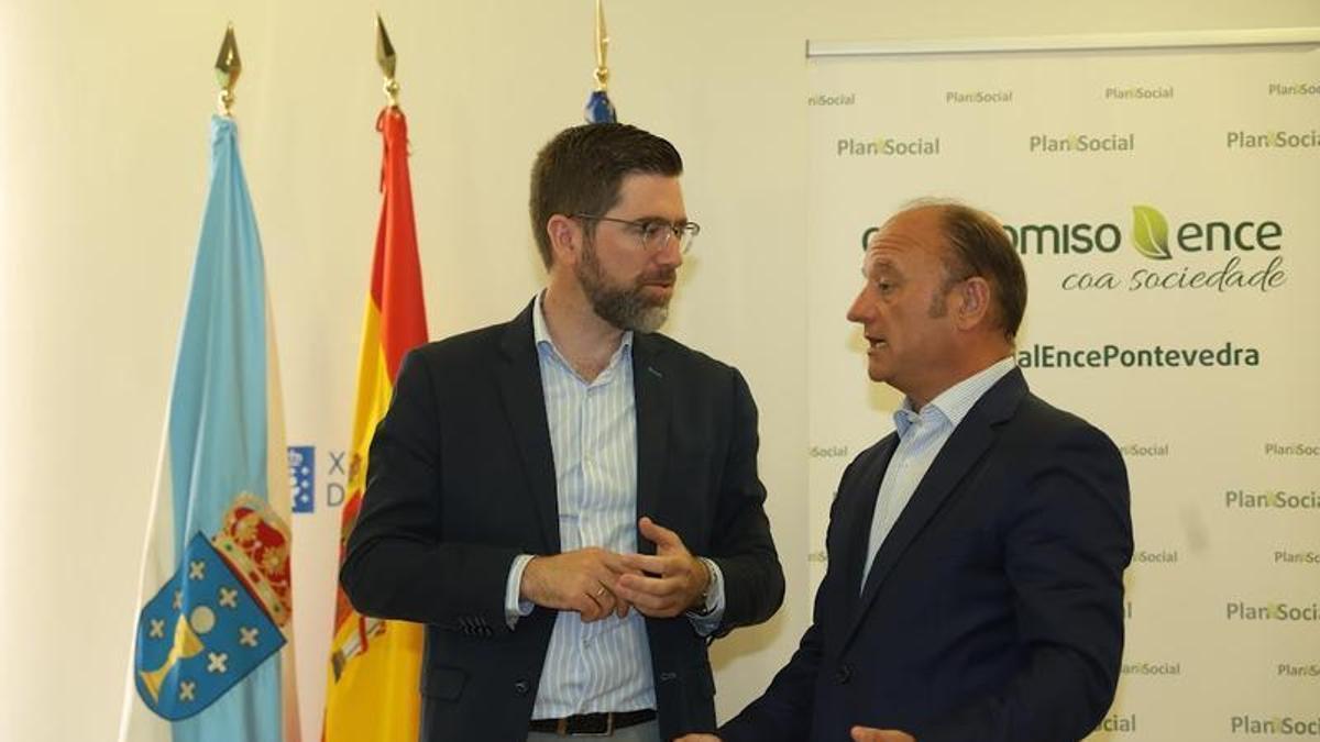 Pablo Fernández y Antonio Casal, esta mañana en la presentación del Plan Social de Ence.