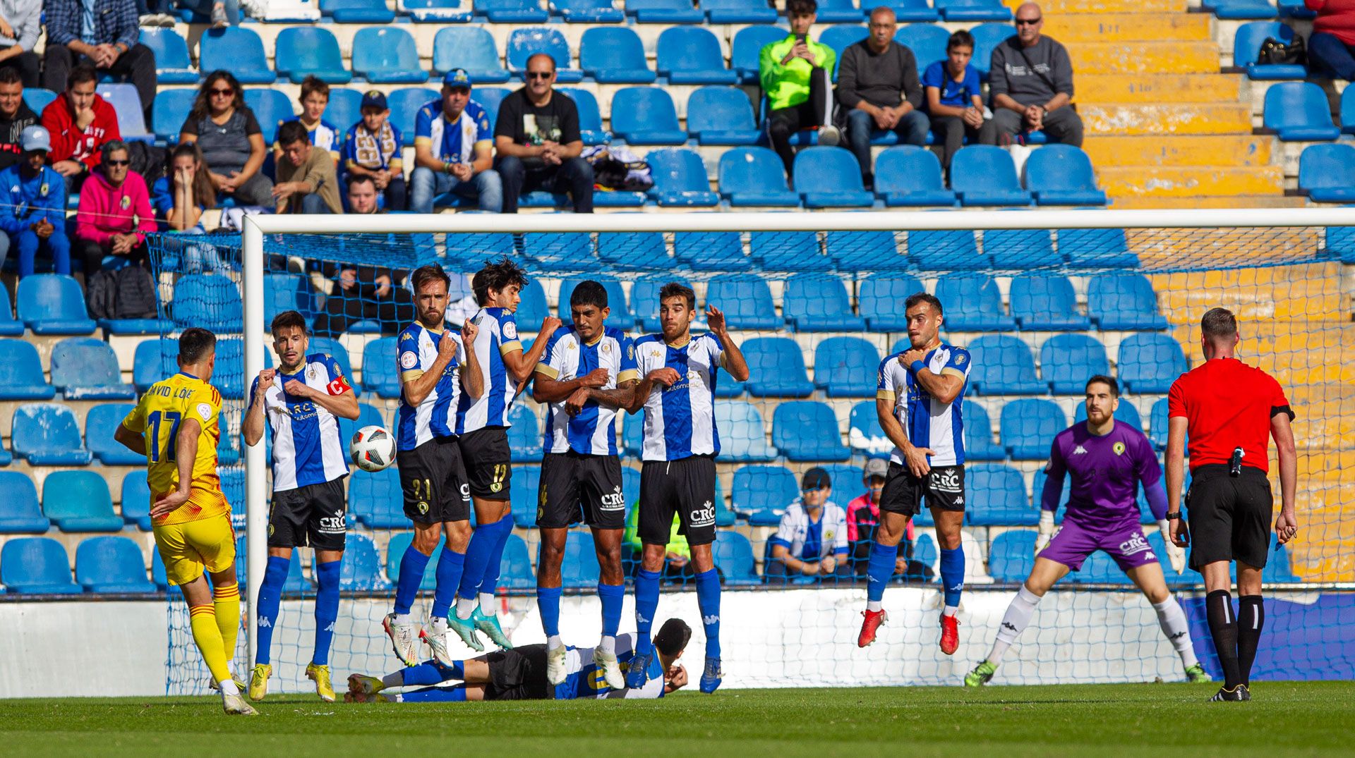 La afición del Hércules estalla tras la derrota frente al Lleida