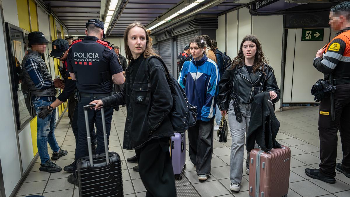 Mil agentes se despliegan en Barcelona, Badalona y LHospitalet en un macrodispositivo contra la multirreincidencia