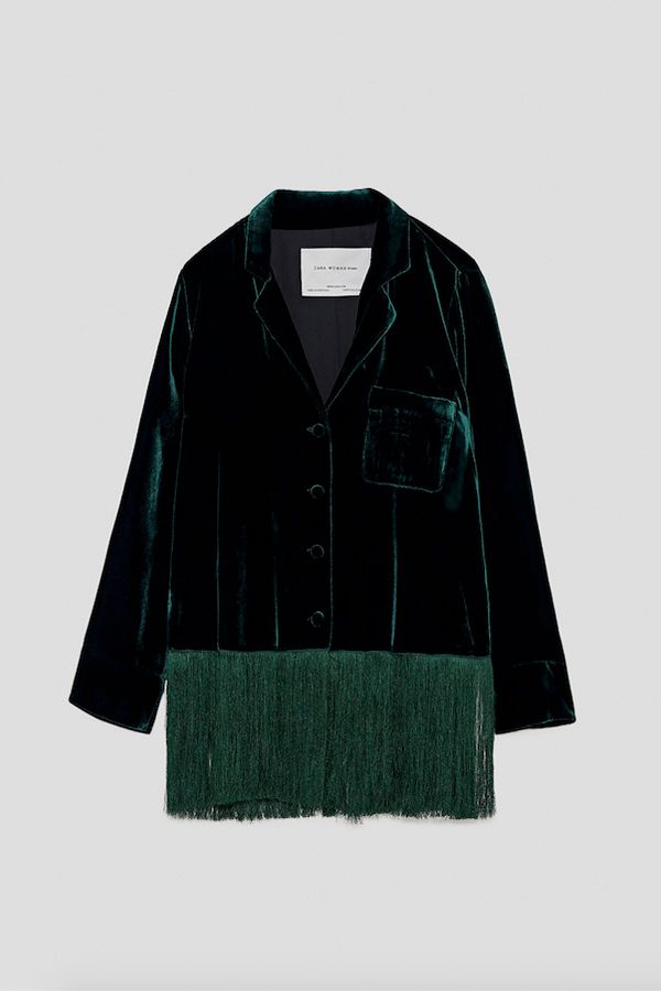 Locos por los flecos: camisa con flecos verde de Zara