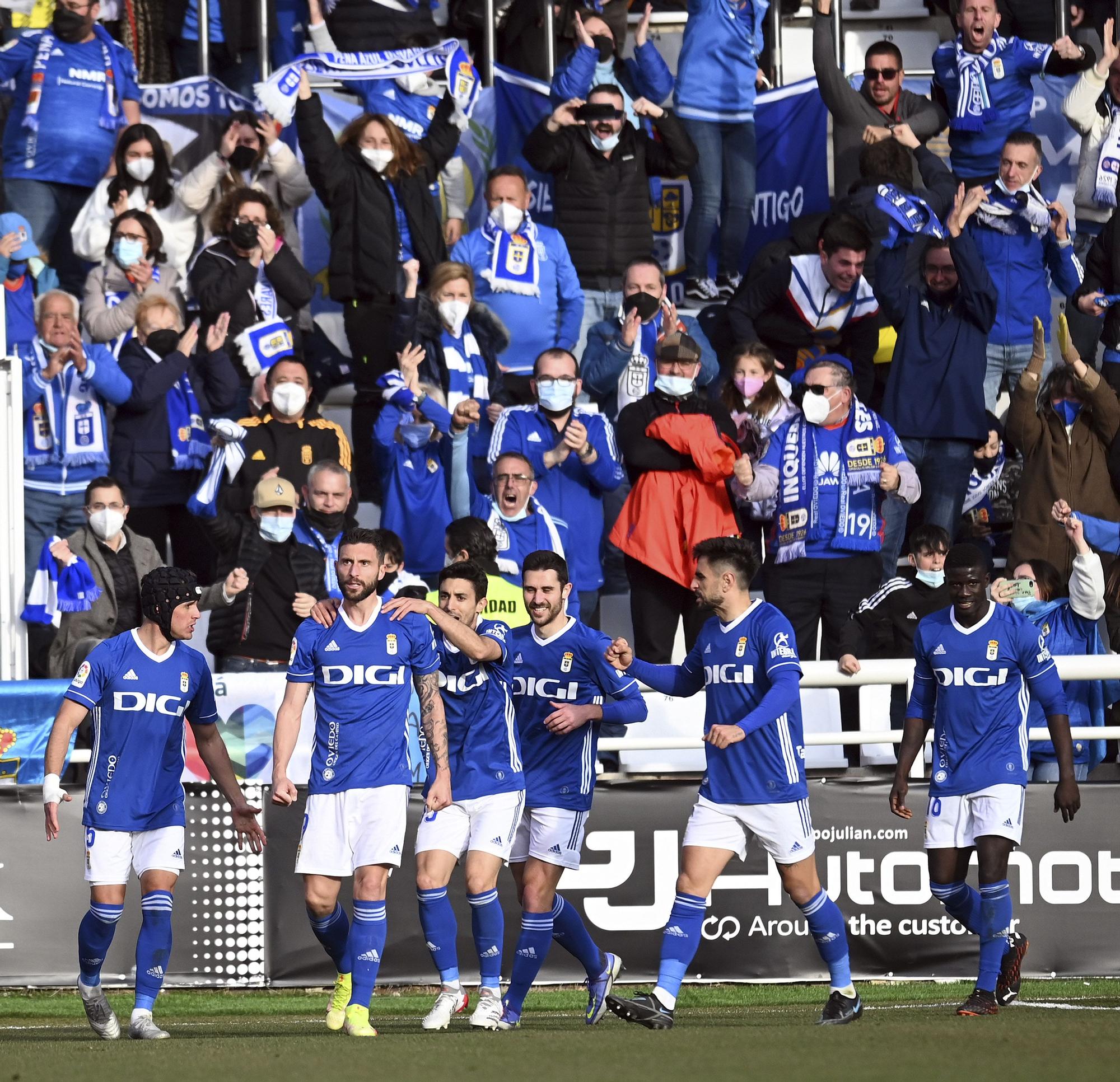 Las mejores imágenes de la victoria del Real Oviedo en Burgos (0-1)