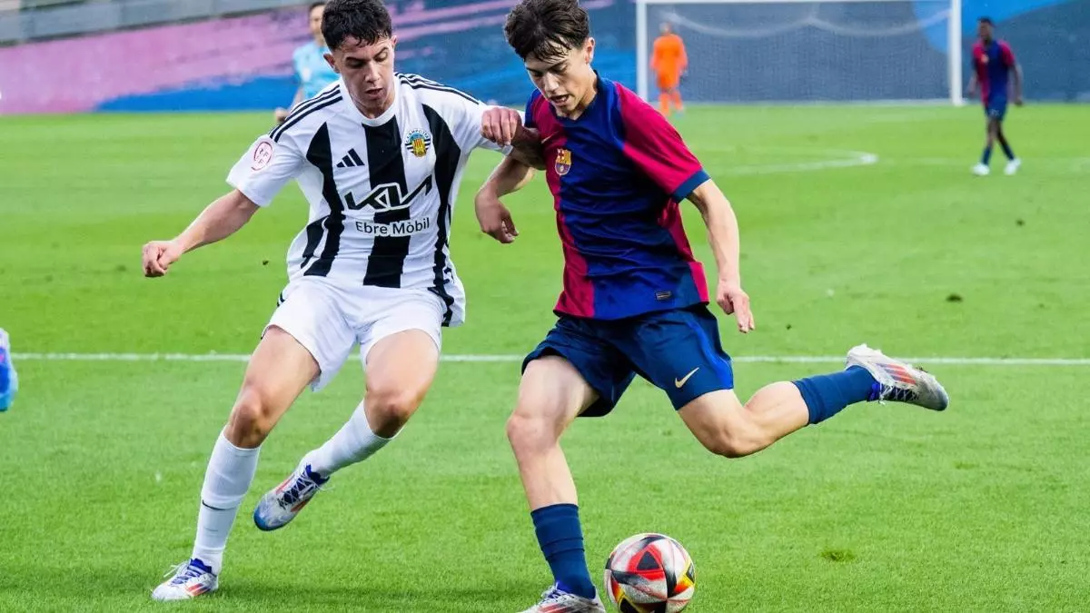 برشلونة يحجز مستقبله الذهبي بلاعب يفوق عمره سنوات 1