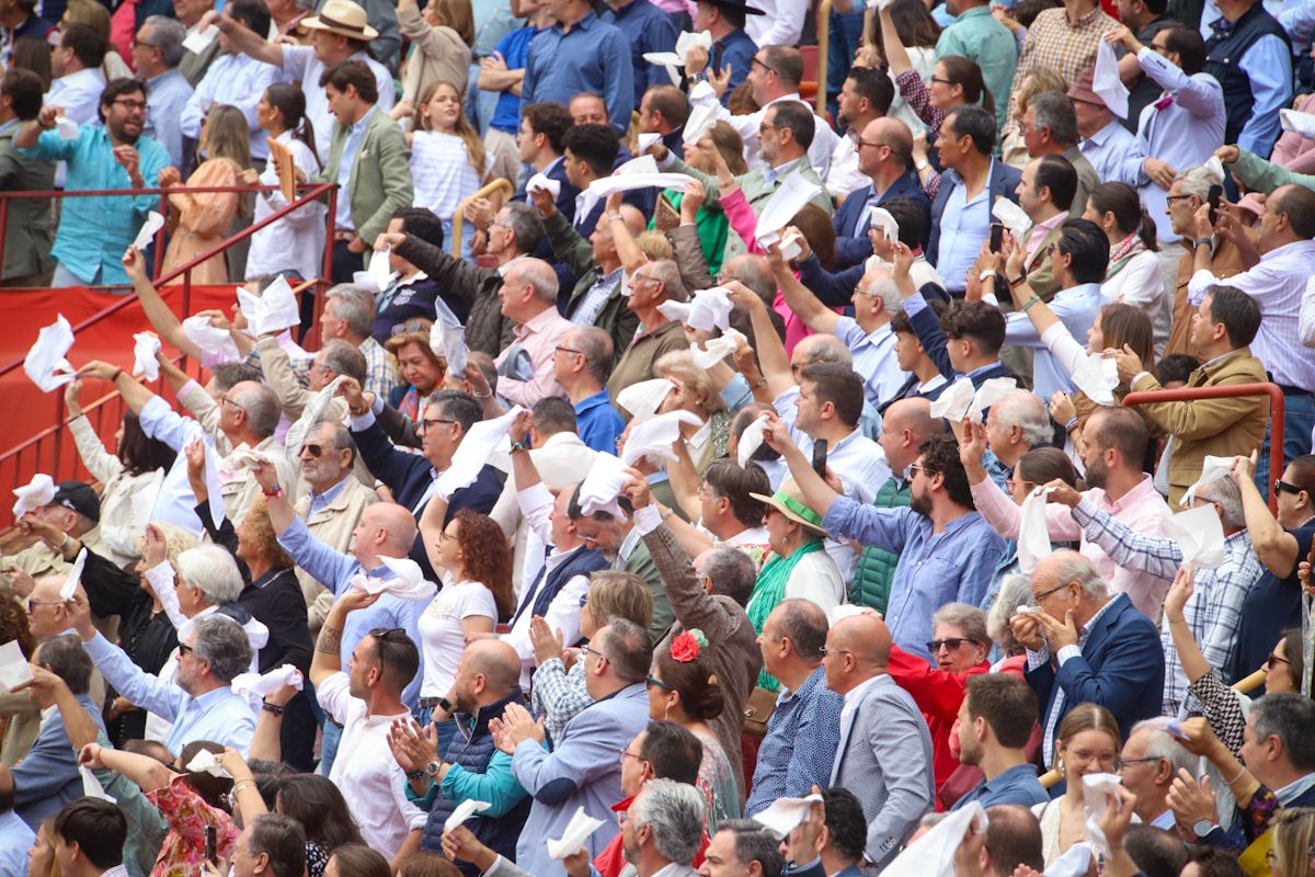 La Plaza de Toros de los Califas registra una buena entrada