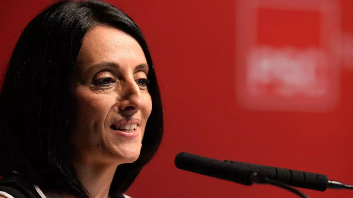 Torró debuta ante los militantes sin alusiones a Cerdán y atacando al PP por "su giro ultra"