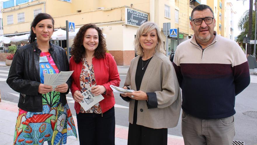 La portavoz del grupo parlamentario Por Andalucía, Inma Nieto; la coordinadora provincial de IU Málaga, Toni Morillas; y la coordinadora Local de IU Marbella-San Pedro, Victoria Morales, en Marbella