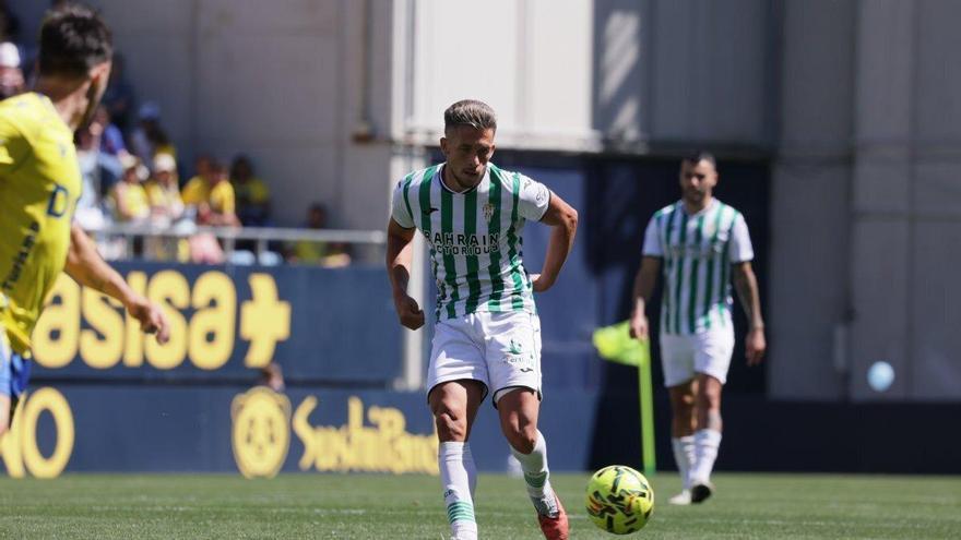 Isma Ruiz, otro más en el club de los apercibidos del Córdoba CF