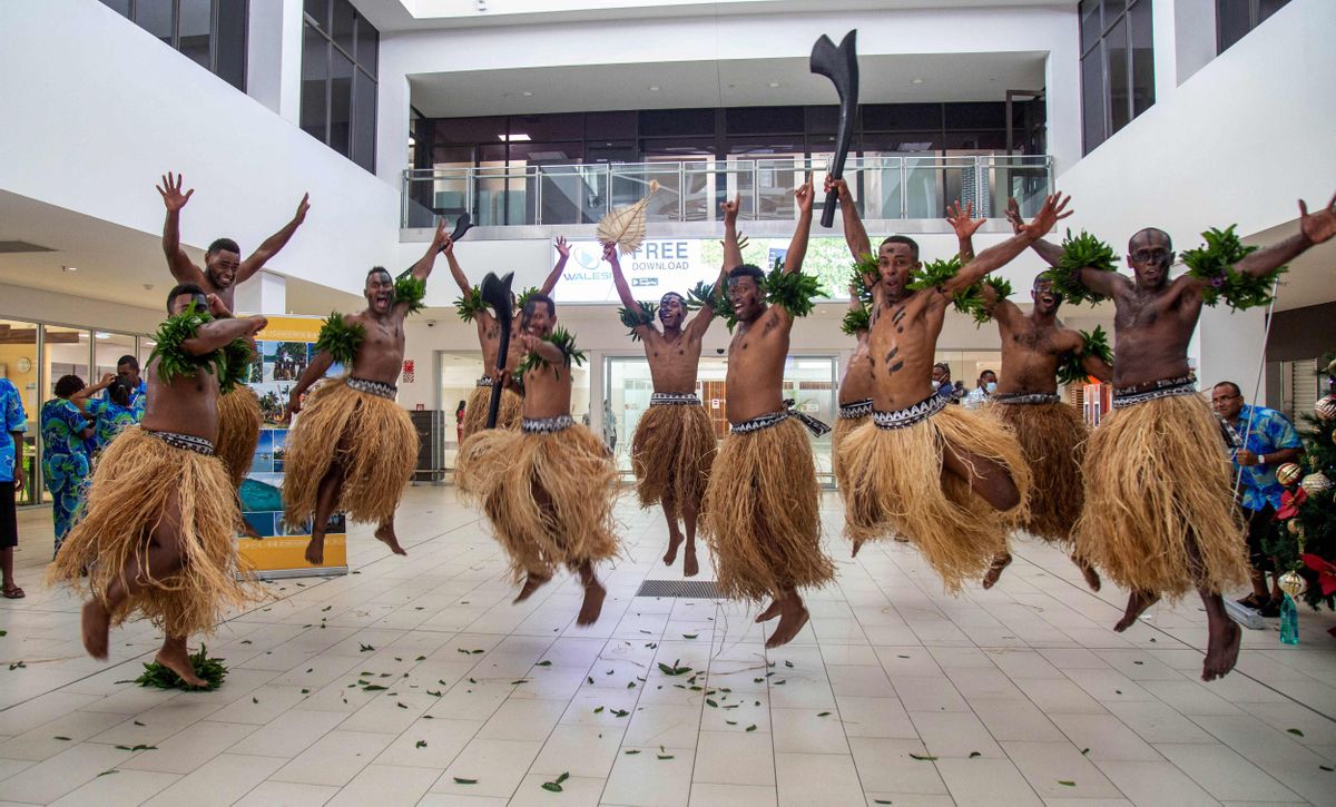 Fiji reben ballant els primers turistes des del començament de la pandèmia