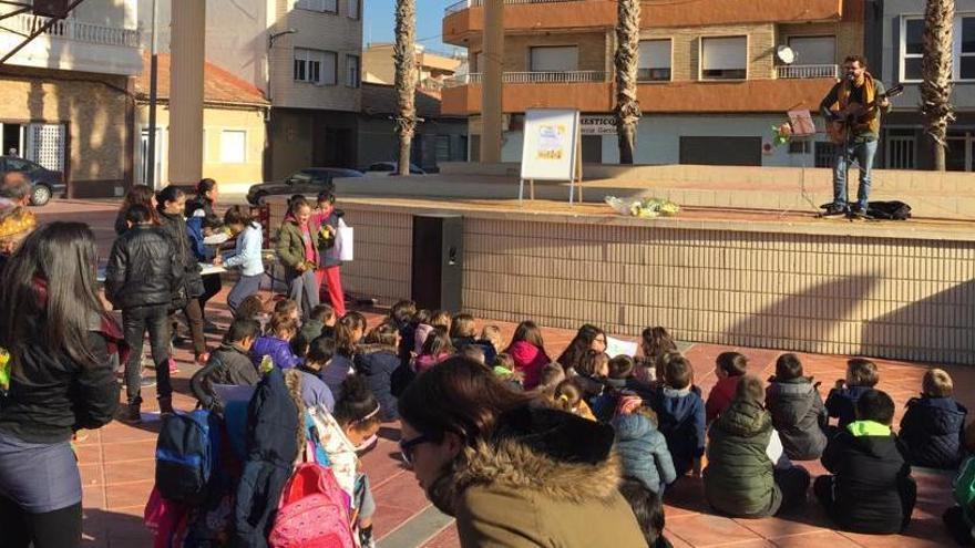 Más de 200 personas participan en los I Encuentros Intergeneracionales de la Mancomunidad Bajo Segura