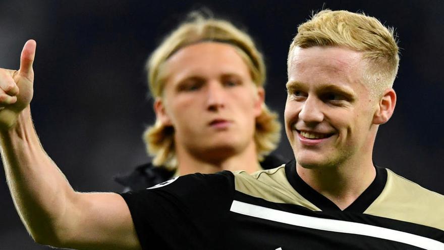 El Manchester United cierra el fichaje de Van de Beek