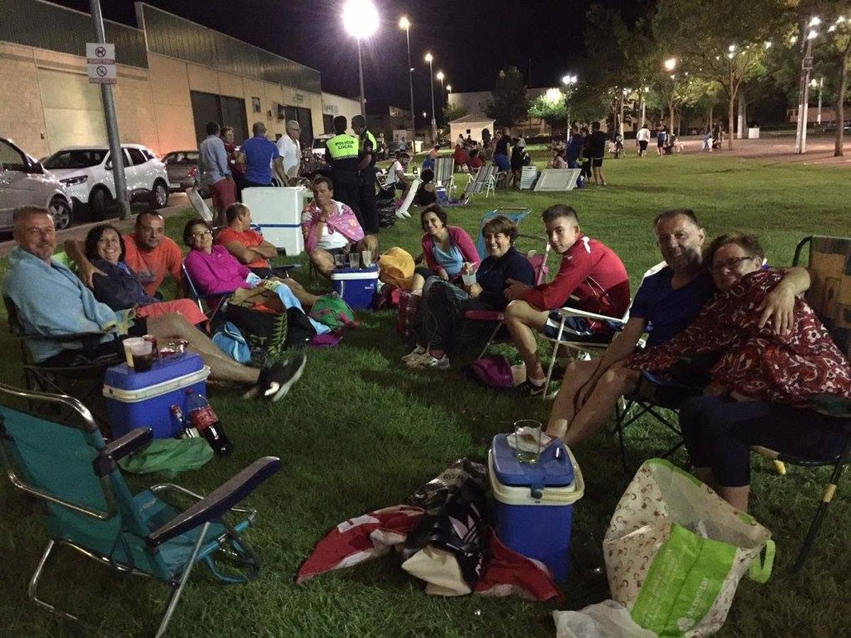 Vecinos de Puebla de la Calzada en La Noche Blanca Deportiva