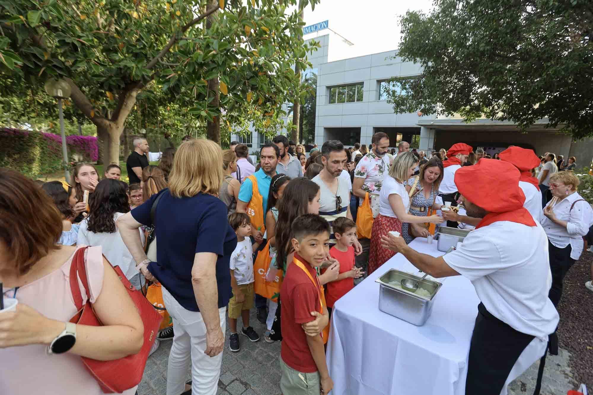 Entrega de premios del concurso infantil de relatos cortos "Cuéntame un cuento para comer" en el Club INFORMACIÓN organizado por COES