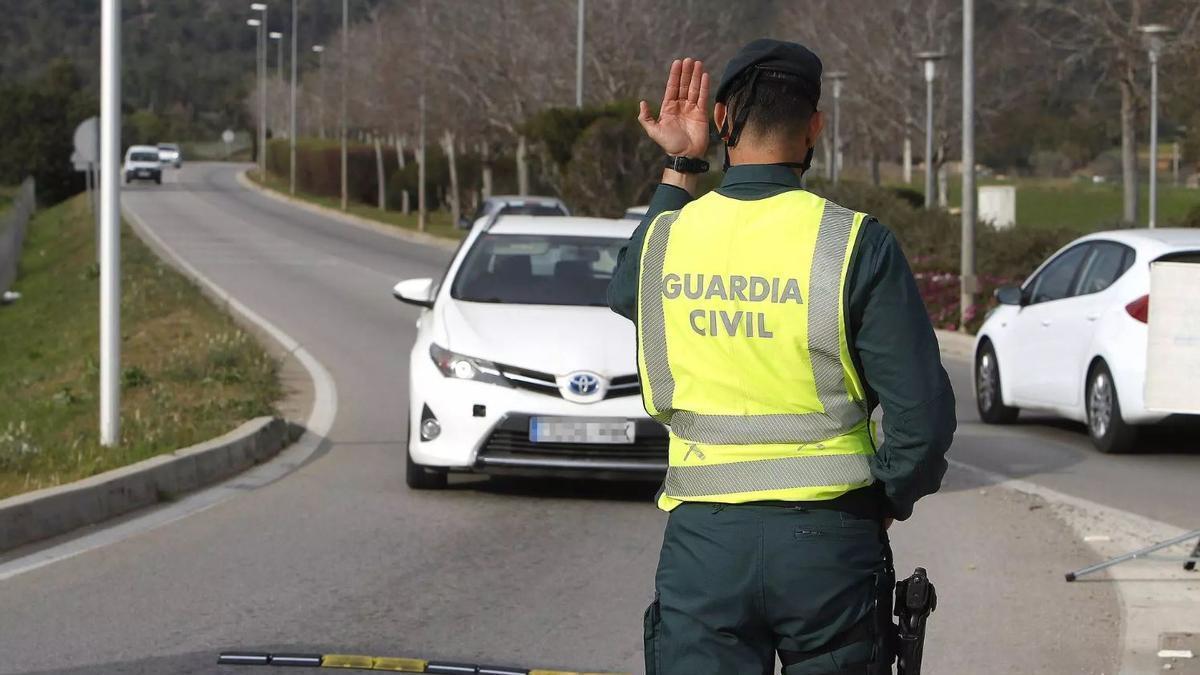 Alerta a los pasajeros sevillanos: la Guardia Civil puede sancionarles con hasta 500 euros de multa por infringir estas normas