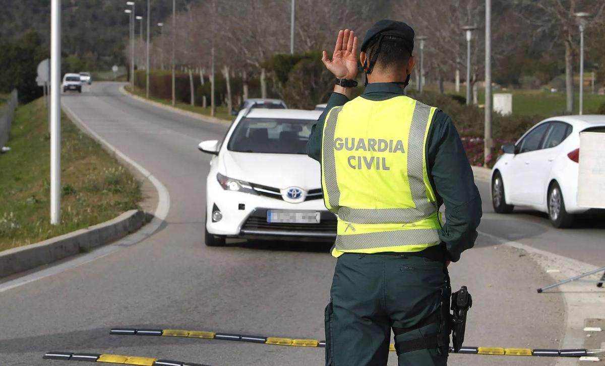 Alerta a los pasajeros sevillanos: la Guardia Civil puede sancionarles con hasta 500 euros de multa por infringir estas normas