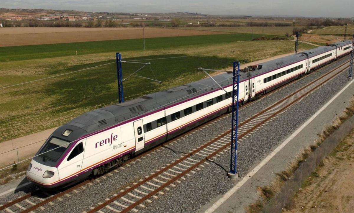 Tren Avant que circula entre Murcia y Alicante desde finales de diciembre. | RENFE