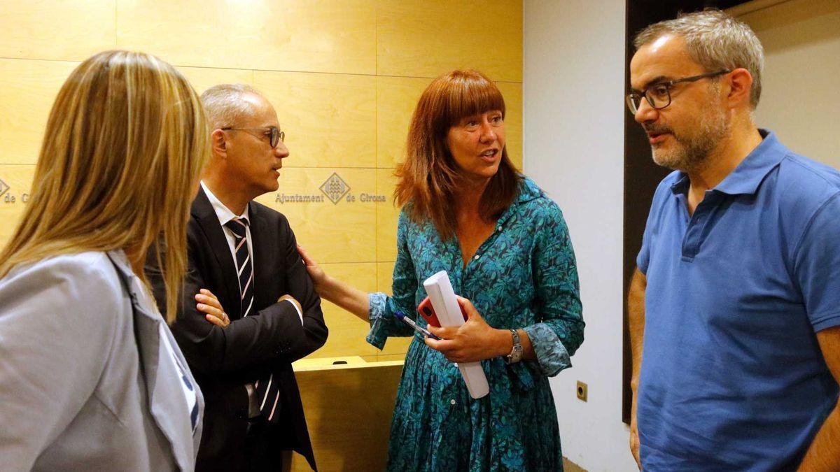 La alcaldesa de Girona, Marta Madrenas, con los regidores Martí Terés, Lluís Martí y Glòria Plana