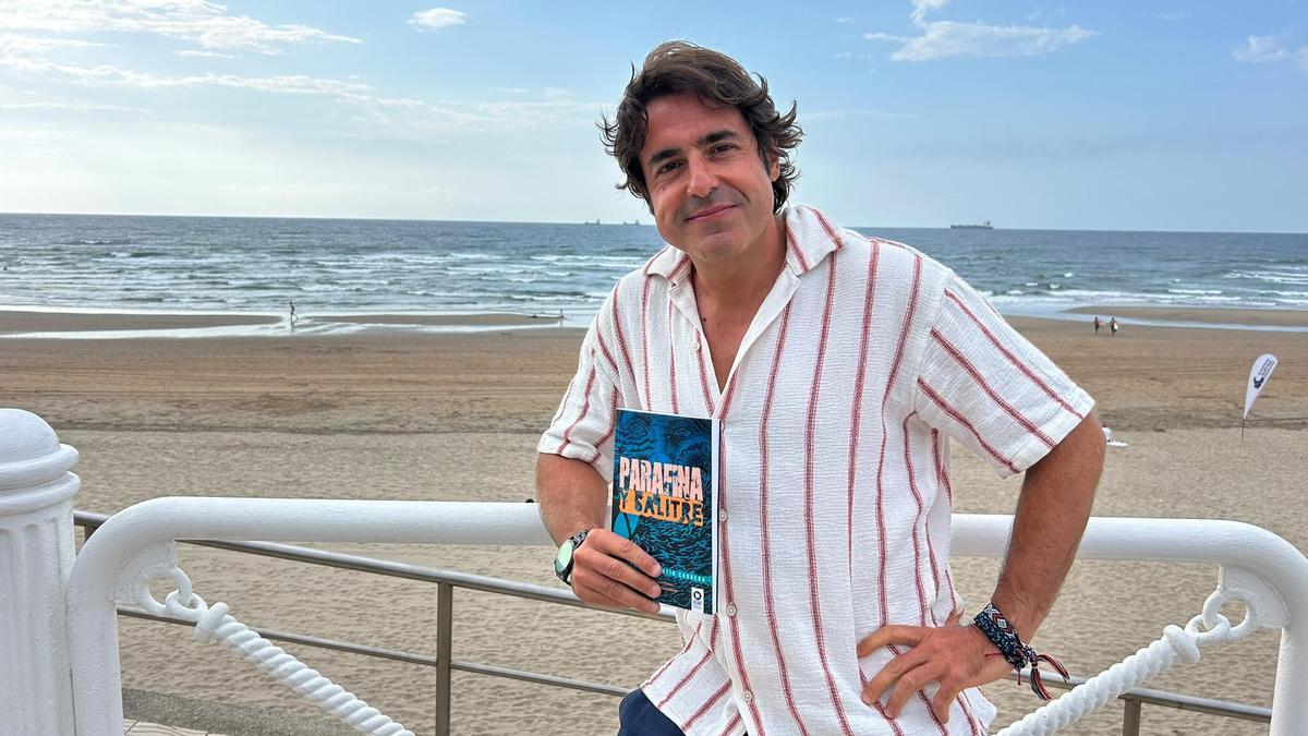 Roberto Valentín: "Comencé en el surf a los 40 años y se ha convertido en mi actividad más primordial"