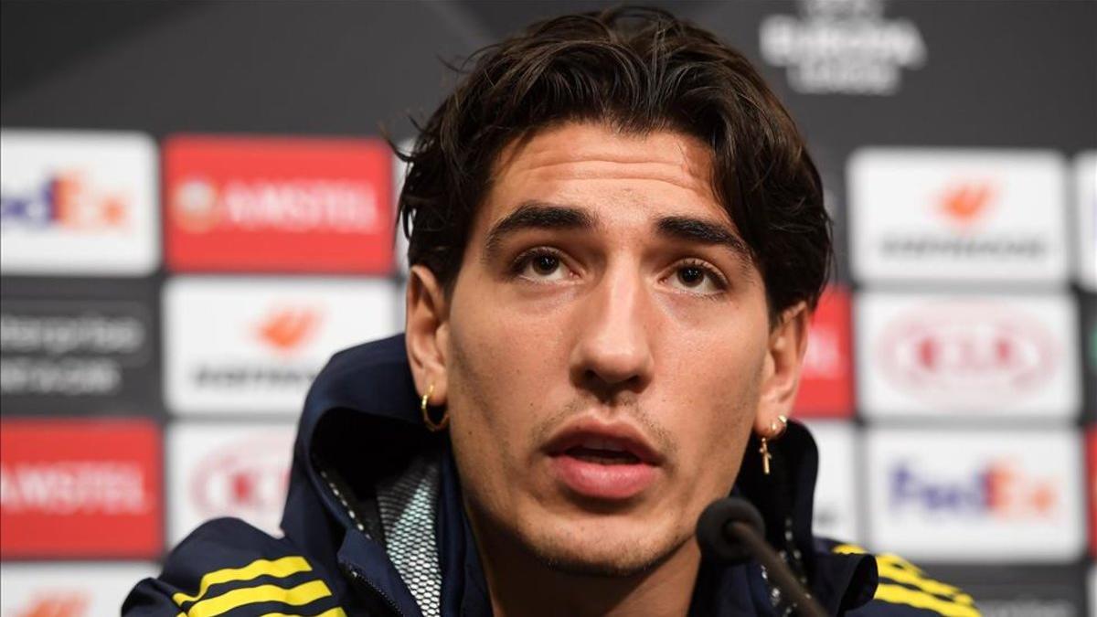 Bellerín pide unidad en el Arsenal tras las polémicas de Xhaka