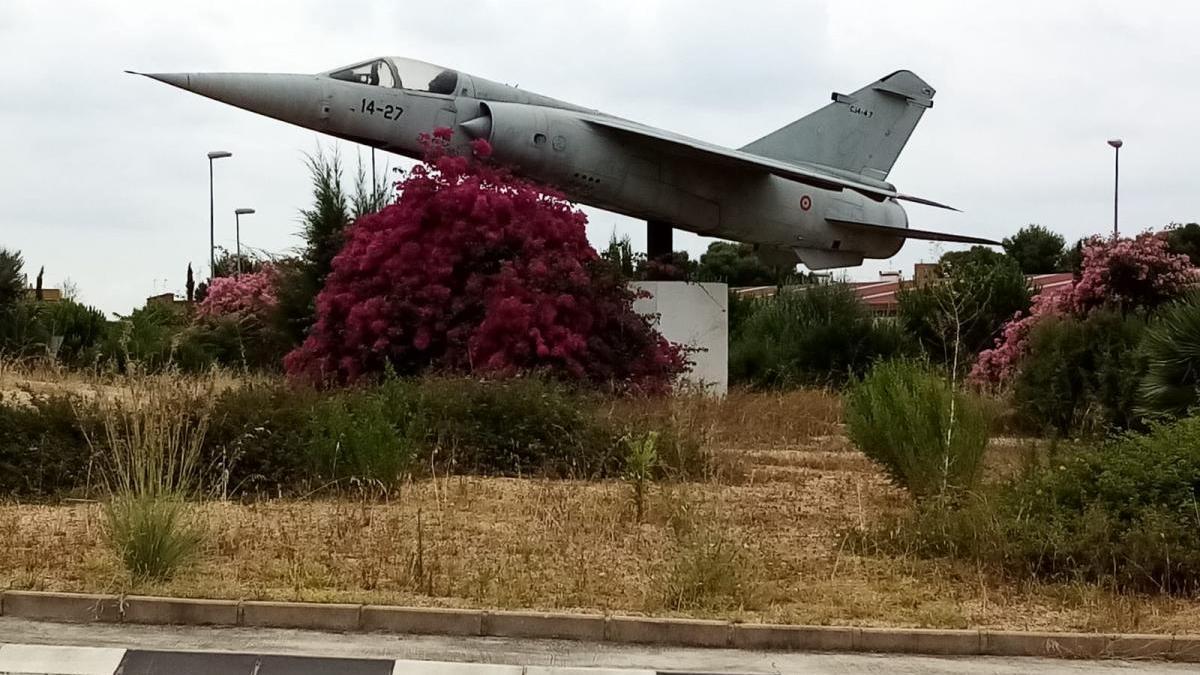 Paterna renueva con Defensa que el Mirage F-1M siga expuesto en la ciudad