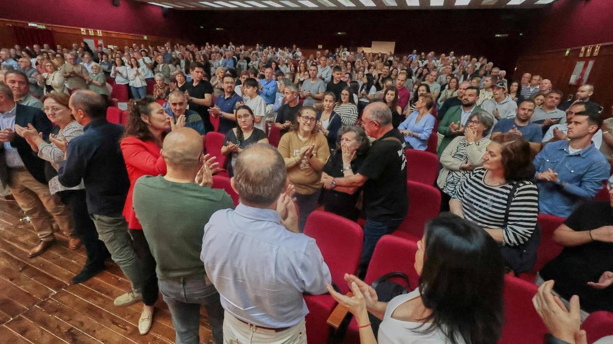 Chiva VLC homenaje a las victimas de la Dana