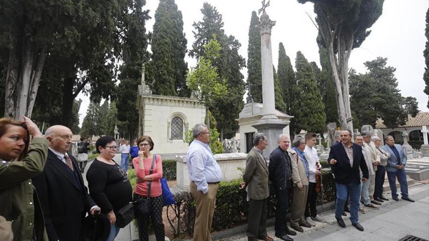 La familia Romero de Torres recibe un homenaje del mundo cultural