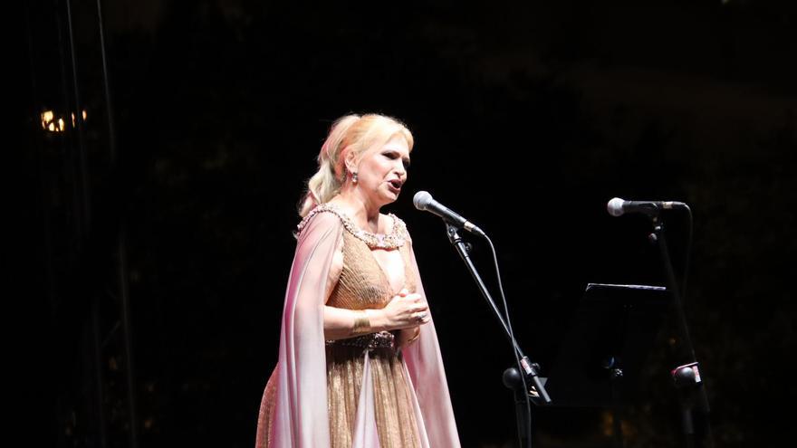 Llenazo en el concierto de Ainhoa Arteta en Xàbia
