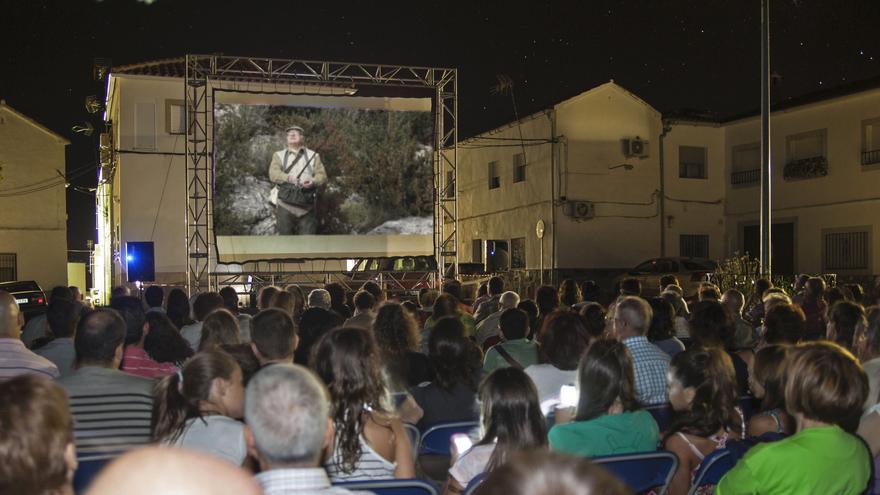 Un festival de cine sostenible en ocho pedanías de Elche
