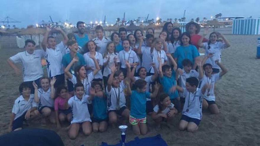 El Sirenas de natación vence en socorrismo y en el Open