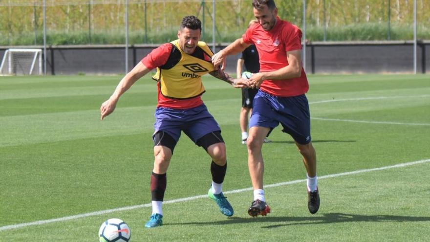 Aday i Stuani, en l&#039;entrenament d&#039;aquest matí.