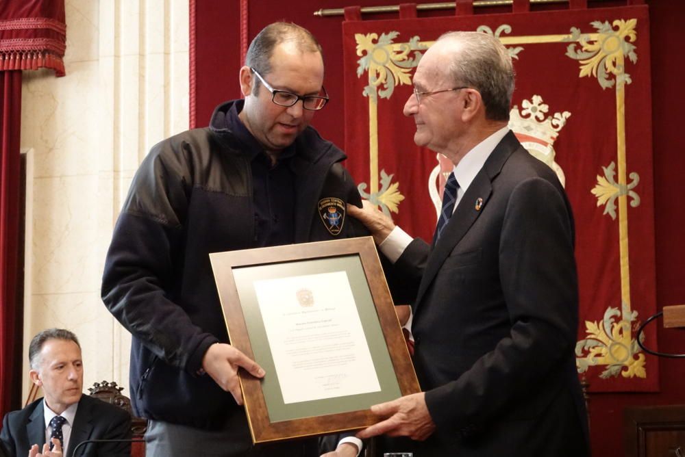 Entrega de las distinciones a los responsables del dispositivo de rescate de Julen.