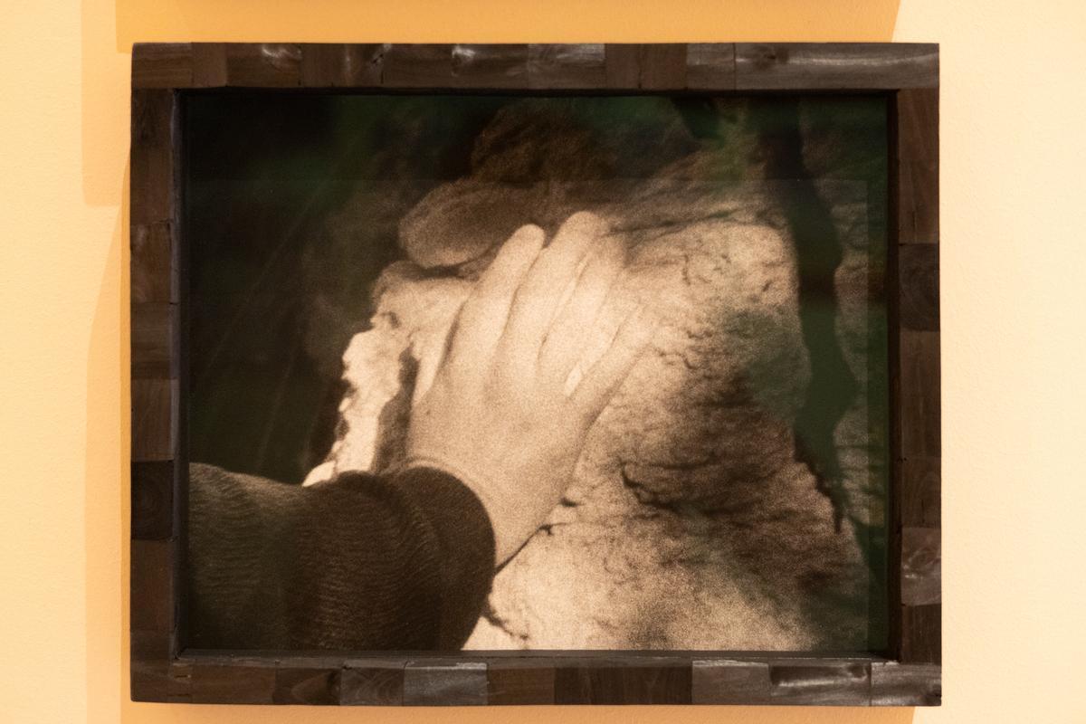 Una de les obres de l'artista de Benlloc exposades al Centre del Carme.