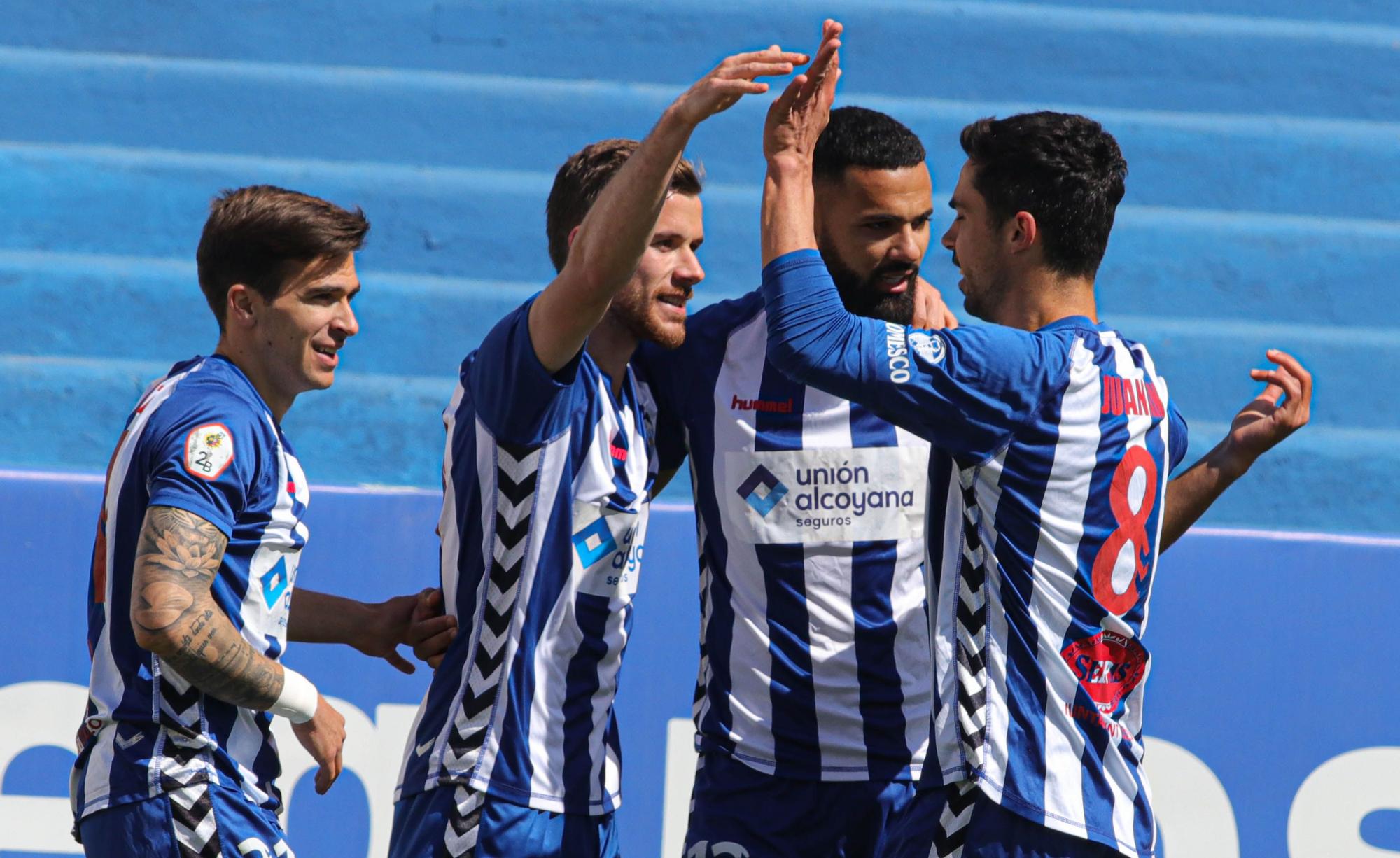 Las imágenes del Alcoyano - Mestalla