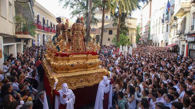 Con San Nicolás al fondo, la imagen ya es histórica para La Sentencia.
