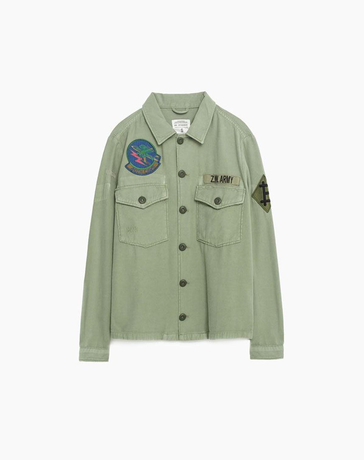 Chaqueta militar de Zara