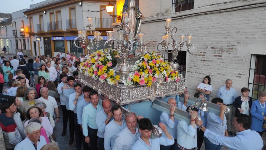 Bujalance vive la fiesta de mayo de la Virgen Milagrosa