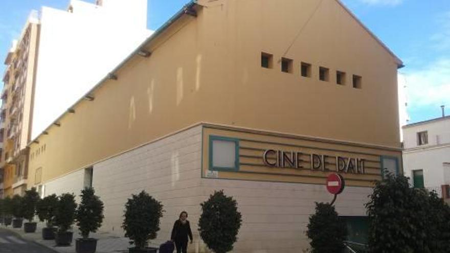 El Consistorio de Xixona y la Iglesia no llegan a un acuerdo para la venta del Cine de Dalt