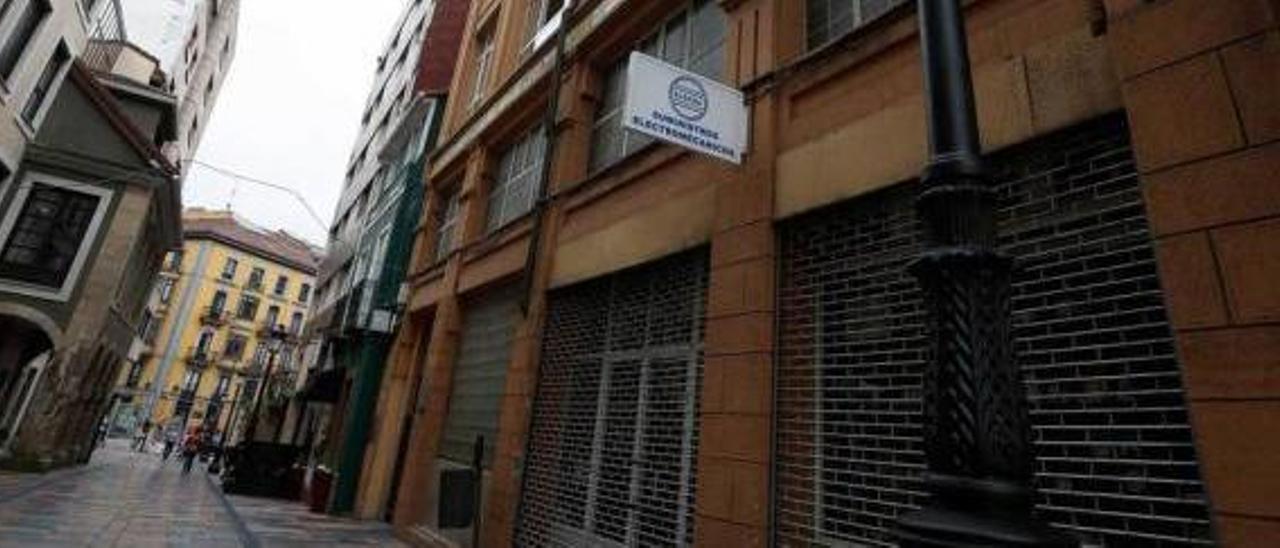 El albergue para personas sin hogar de Avilés, en la calle La Estación.