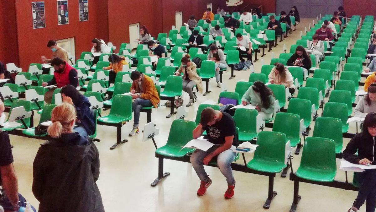 Unas pruebas de acceso a FP durante la pandemia.
| Mario Vieitez