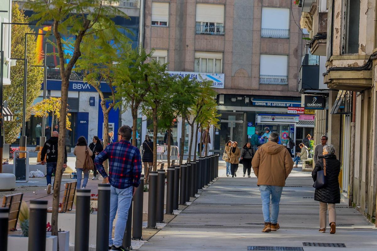 La calle Clara Campoamor dará cabida a ocho casetas navideñas.