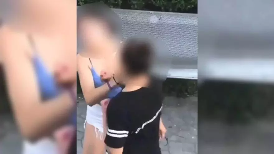 Vídeo: Investiguen una menor per una agressió en un presumpte i macabre joc