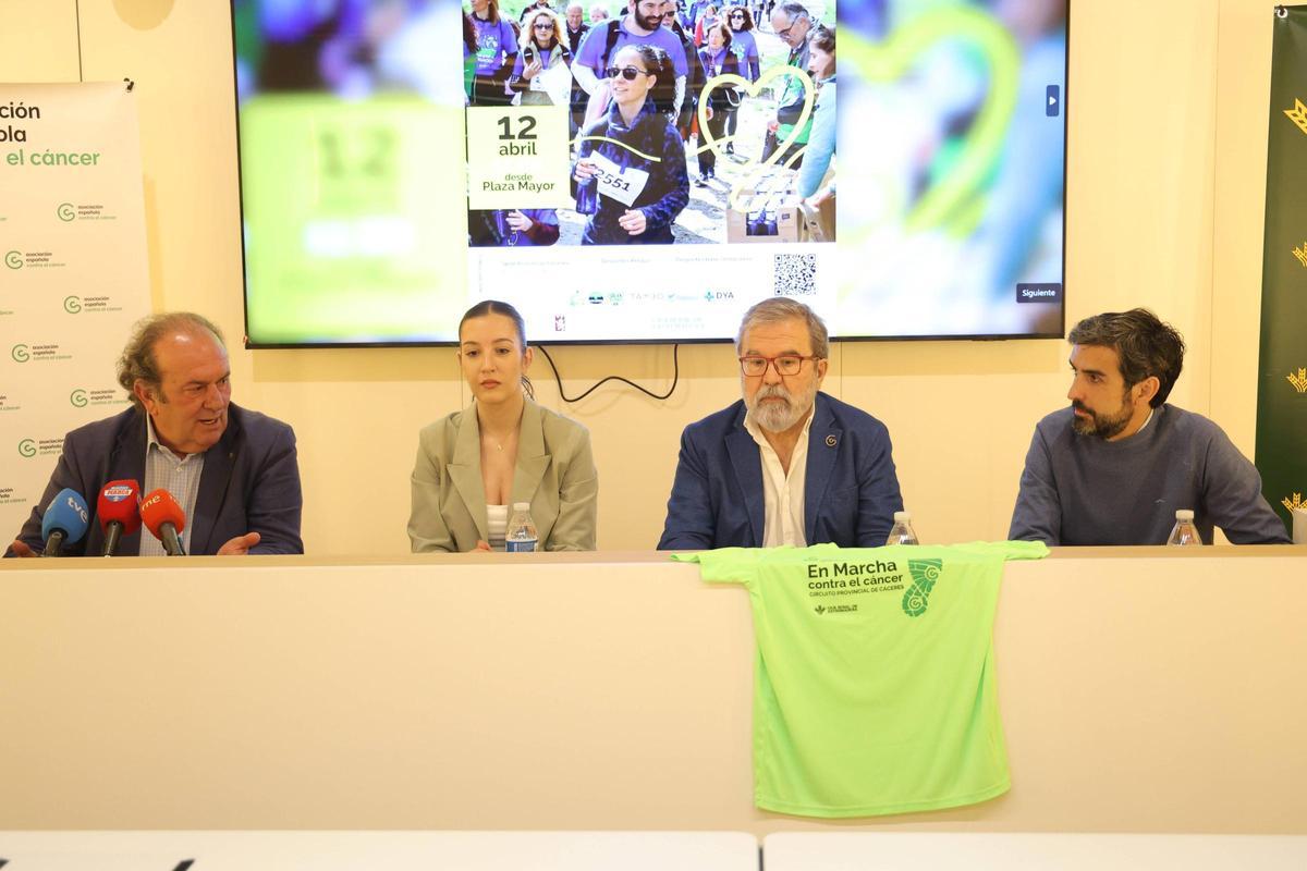 Galería | Cáceres volverá a teñirse de verde el 12 de abril en la VIII Marcha por la Investigación