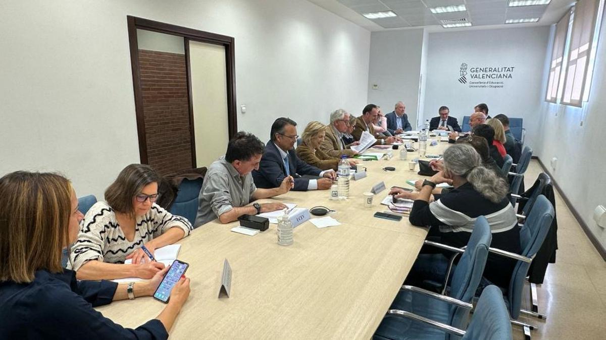 Imagen de la reunión en la conselleria educativa sobre las escuelas infantiles