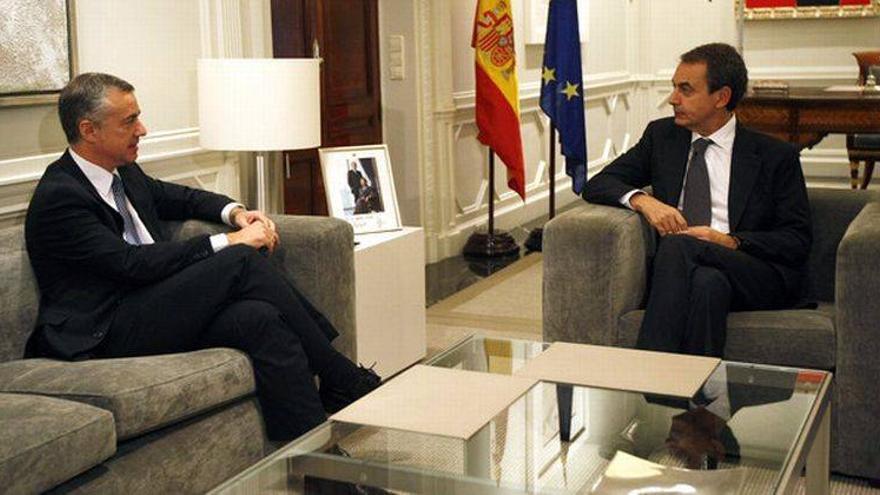 Urkullu reclama a Zapatero medidas urgentes con los presos de ETA enfermos