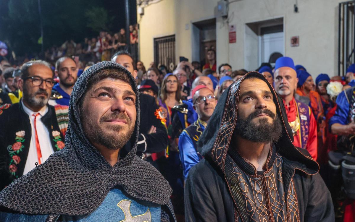 Así ha sido la procesión y traslado de San Antón a su ermita, último acto de las fiestas de Elda