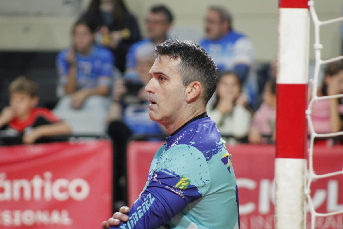 Álvaro de Hita, en el partido de la Copa del Rey de balonmano celebrado en Zaragoza.