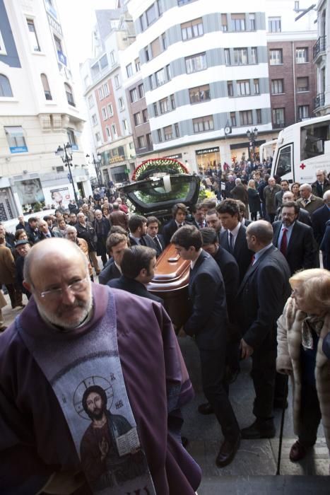 Multitudinario adiós a José María Figaredo"