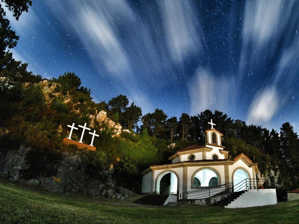 Los monumentos y la naturaleza se fusionan a la perfección en Salas