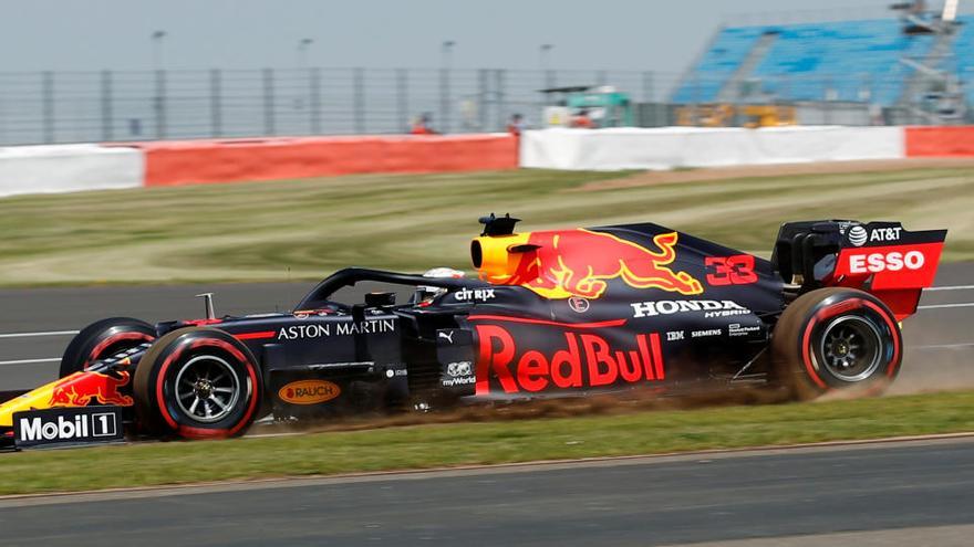 Verstappen domina los primeros libres.